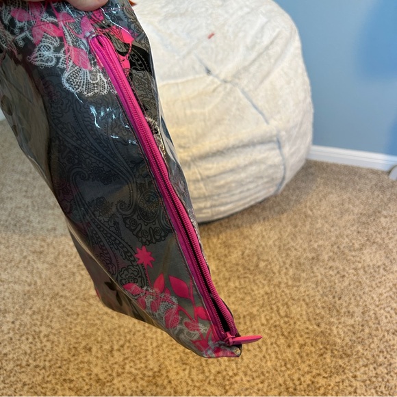 Paperchase Floral Coated-Canvas PVC Tote Bag - Picture 4 of 10